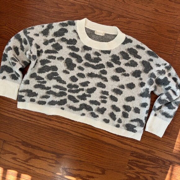 ALTAR’D STATE Leopard Print Oversized Crewneck Sweater Size Small - Picture 10 of 12
